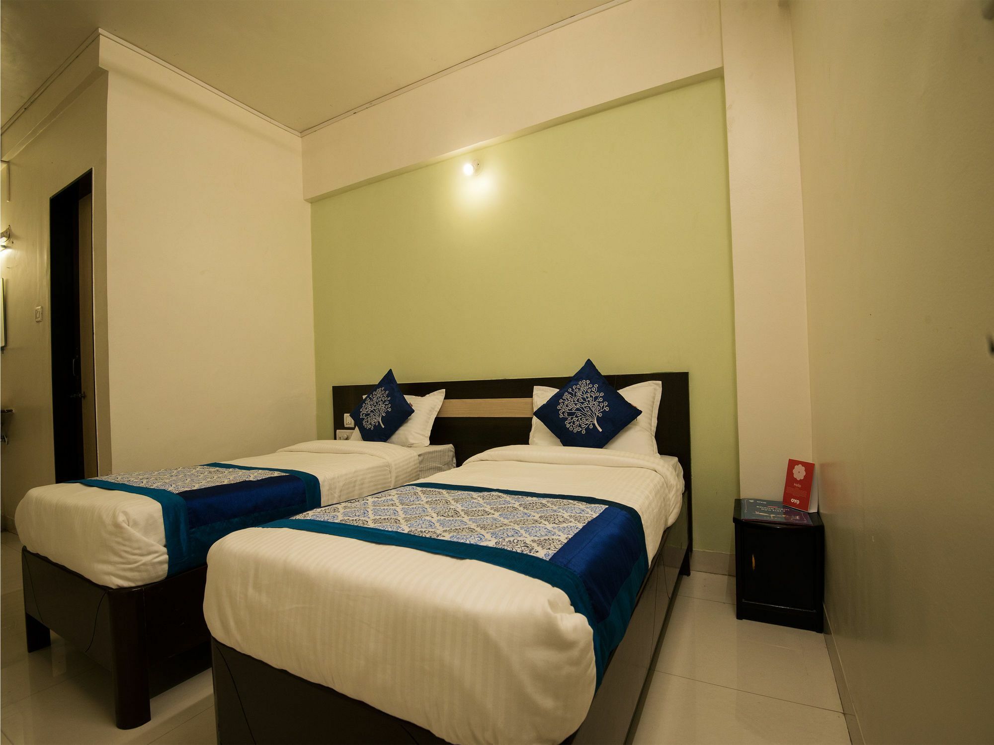 Oyo 10234 Pancham Hotel Pune