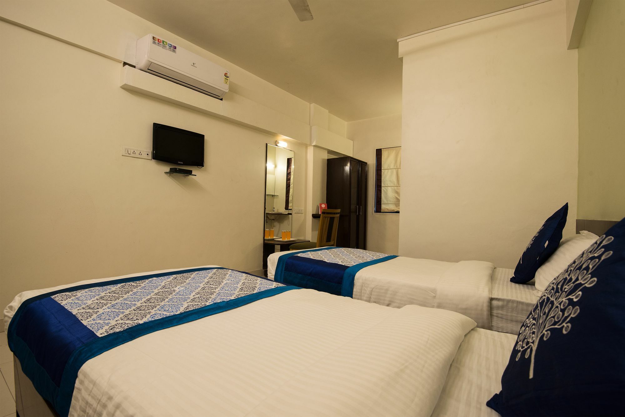 Oyo 10234 Pancham Hotel